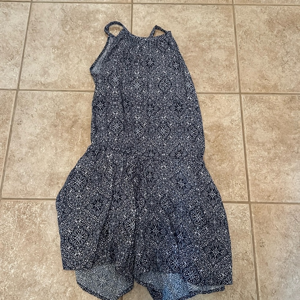 Super pretty navy & white Romper